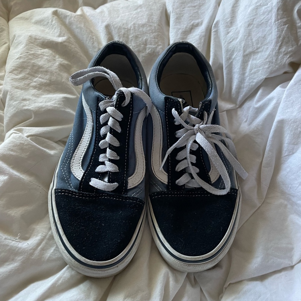 SOLD 🚫 black and blue old skool vans